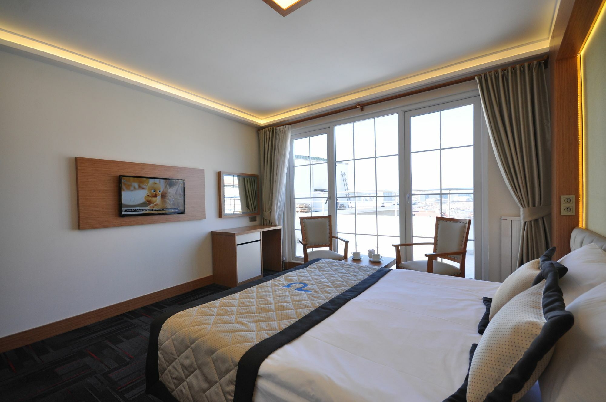 Double Comfort Hotel Ankara Extérieur photo