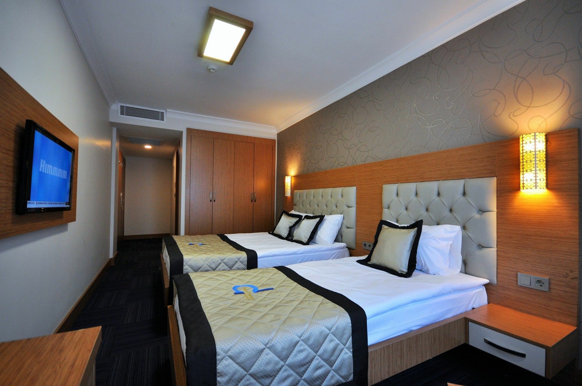 Double Comfort Hotel Ankara Extérieur photo