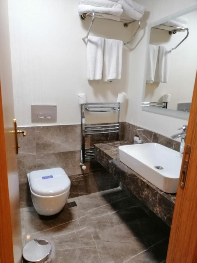 Double Comfort Hotel Ankara Extérieur photo